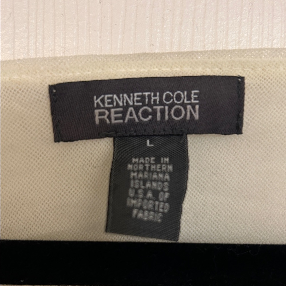 2/$15 Kenneth Cole Reaction Light Cream Scoop Neck Sleeveless Blouse LG - Picture 2 of 5